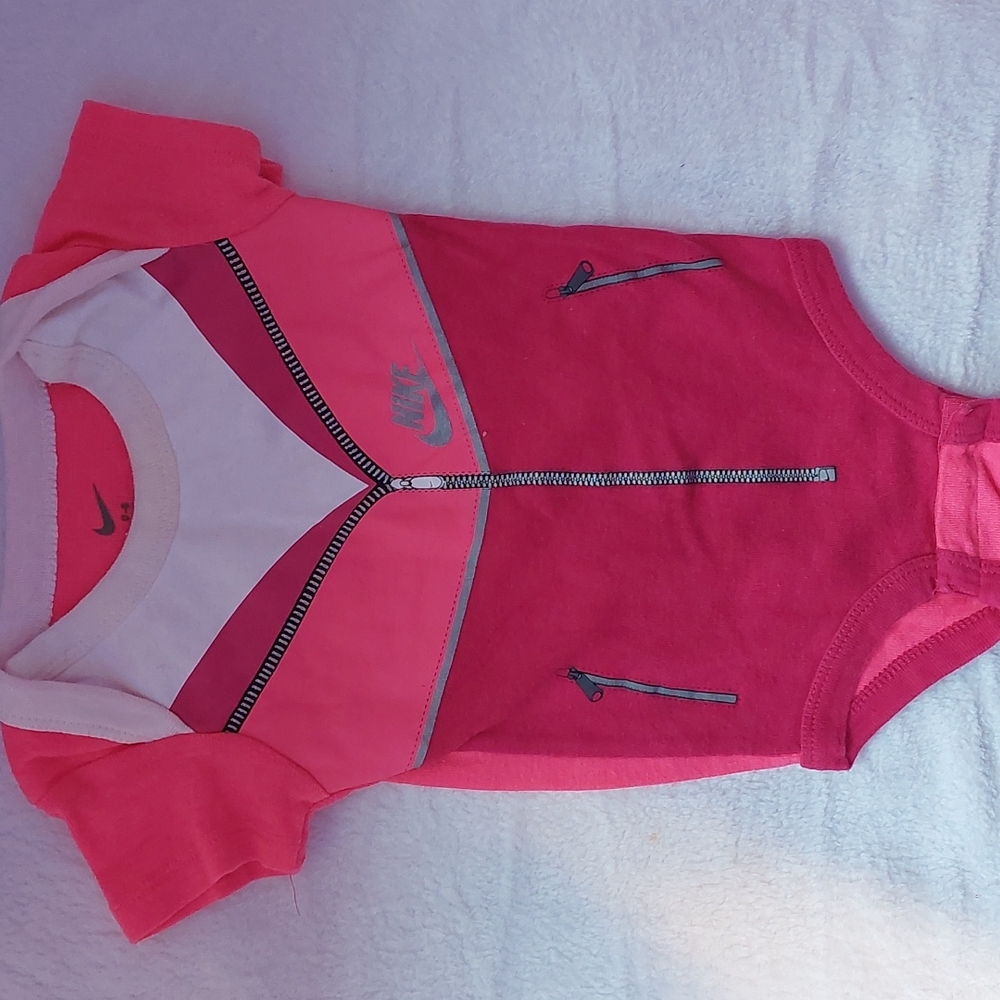 Nike Track Onesie - 0-6 Months